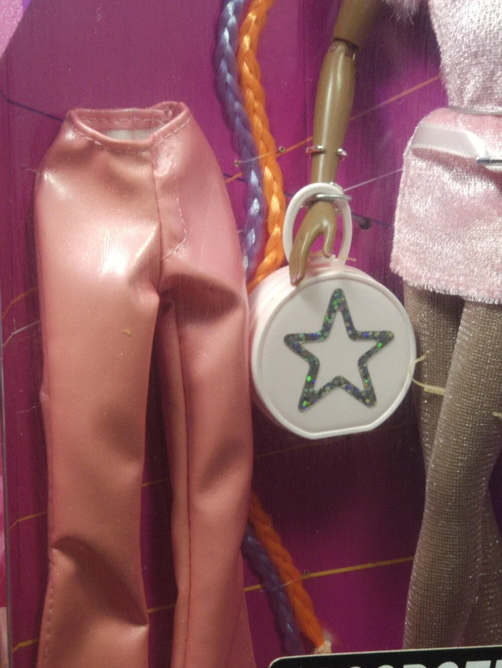 NIB Vintage 1999 Barbie Generation Girl 